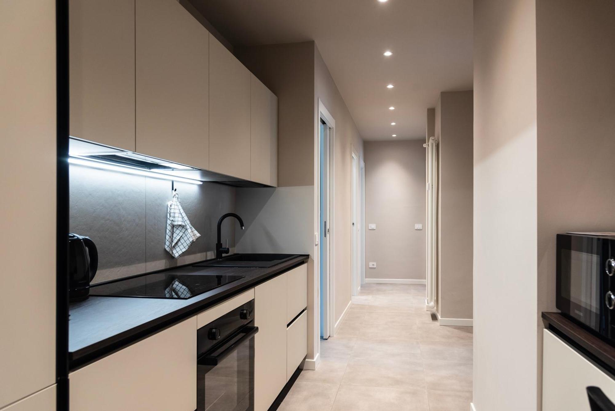 Youhosty - 3 Bedroom Citta Studi Mailand